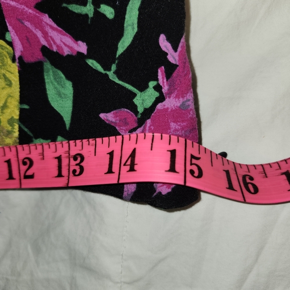 Zara cropped floral top with sweetheart bustline and ruched sleeves size Large - Picture 14 of 16